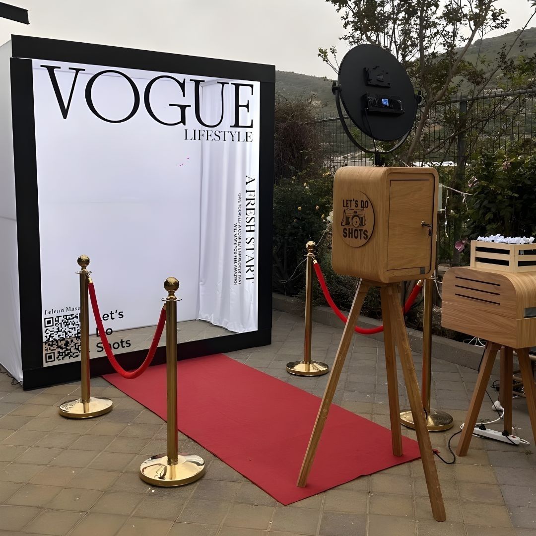 Magazine Photo Booth