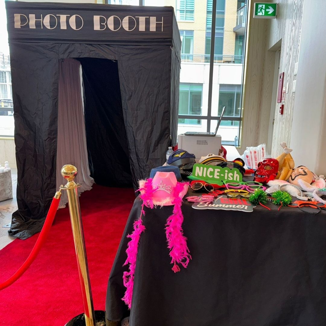 Private Enclosed Photo Booth 
